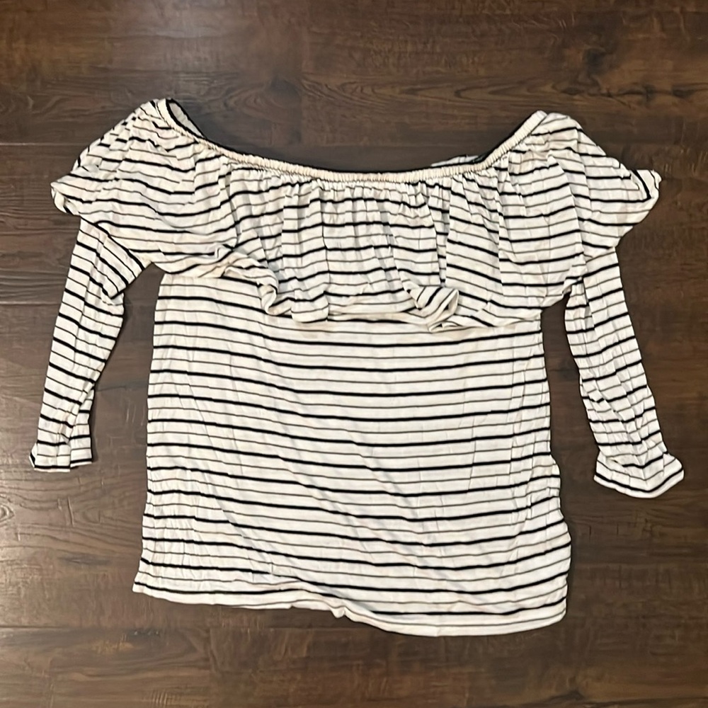 American Eagle Off Shoulder Blouse